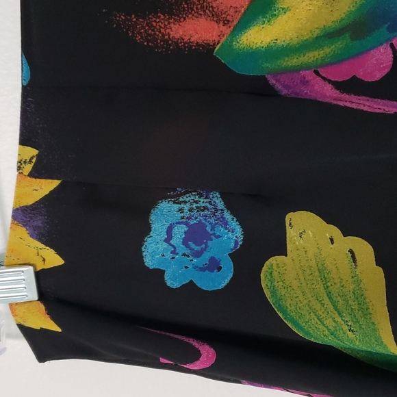 Vintage bright floral wrap-style maxi‎ skirt - Picture 8 of 12